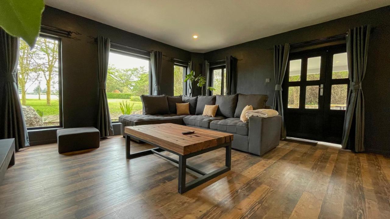 The Shed Villa Nakuru Ngoại thất bức ảnh